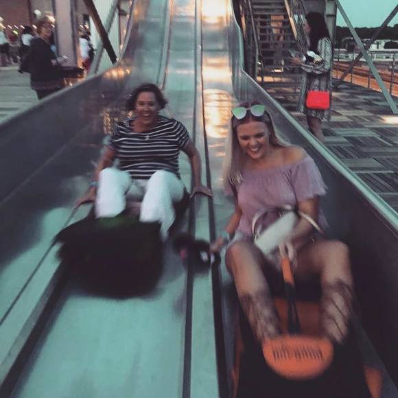 Meet your Posher, Carly - Picture 1 of 1