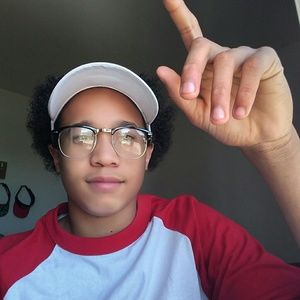 Meet your Posher, Isaiah