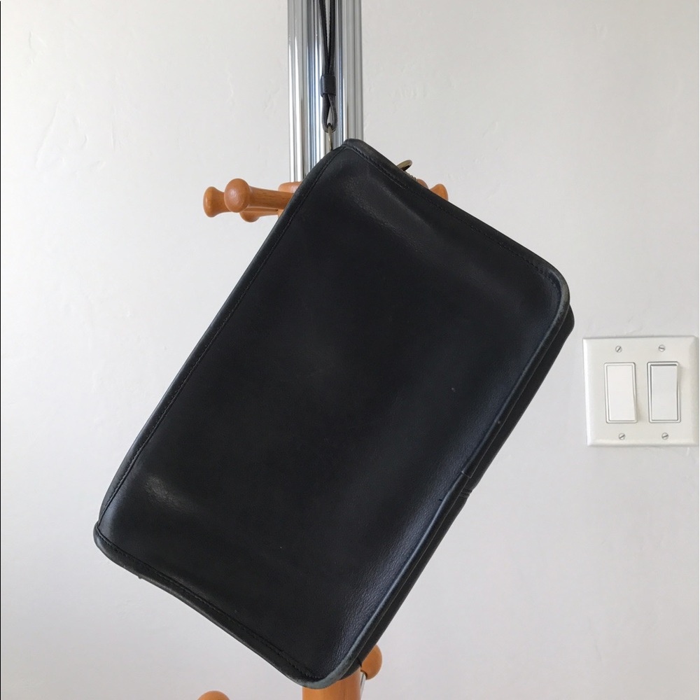 Large Vintage Coach Clutch