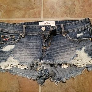 Hollister Lace Pocket Low Rise Shorts