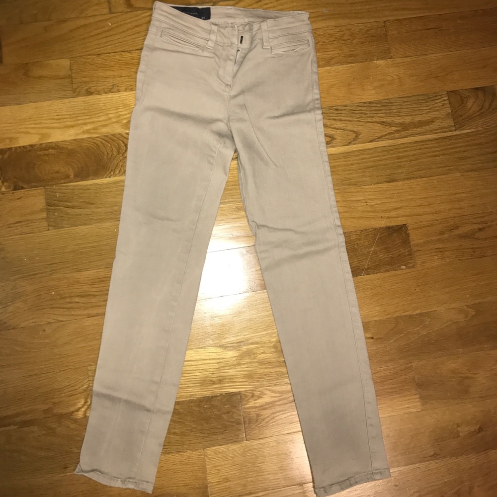Beige jeans