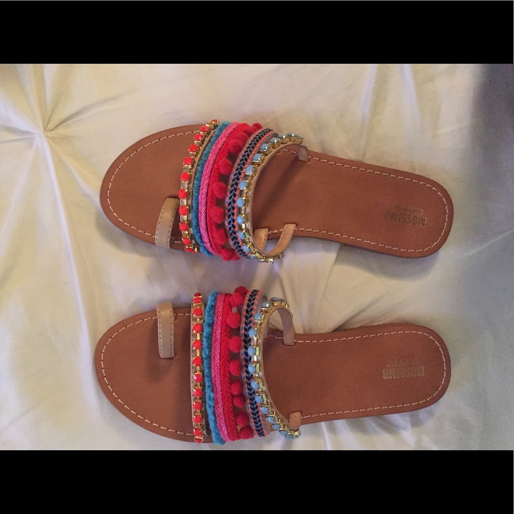Fun flip flops. 7.5 barely worn
