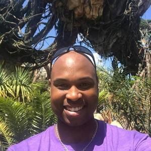 Meet your Posher, Lawrence