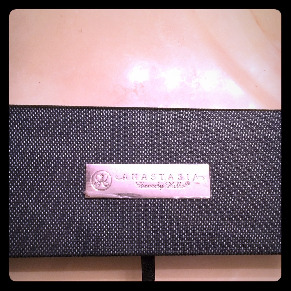 Anastasia Beverly Hills Eyeshadow Palette