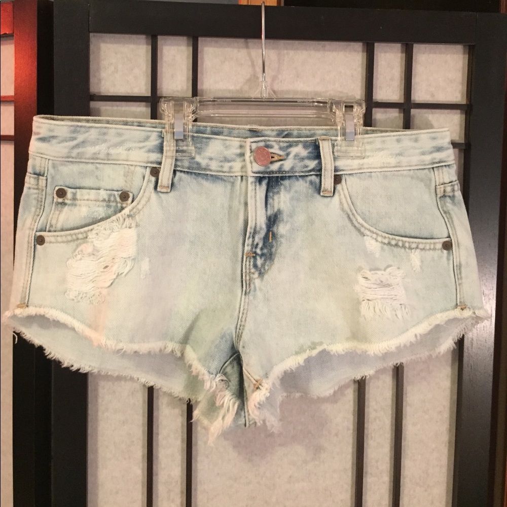 BDG Cut offs