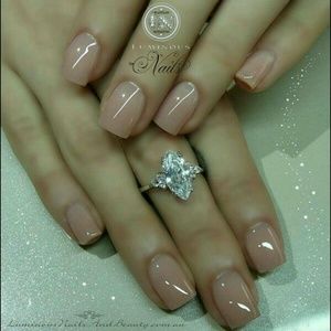 Meet your Posher, Flora