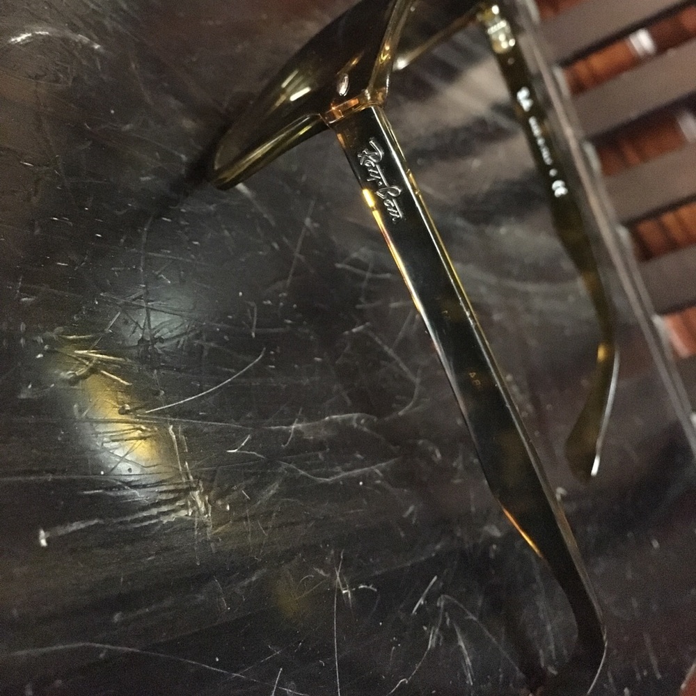 Ray Bans Sunglasses - Picture 2 of 4