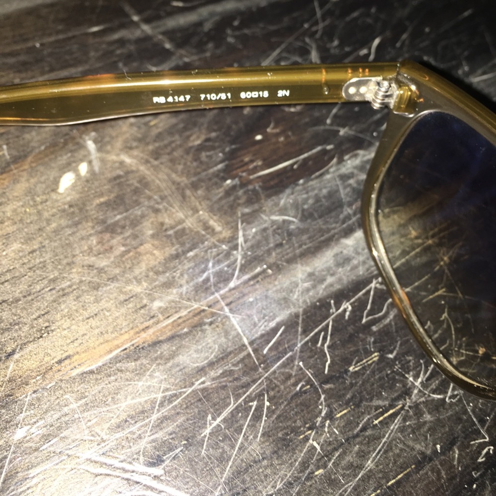 Ray Bans Sunglasses - Picture 4 of 4