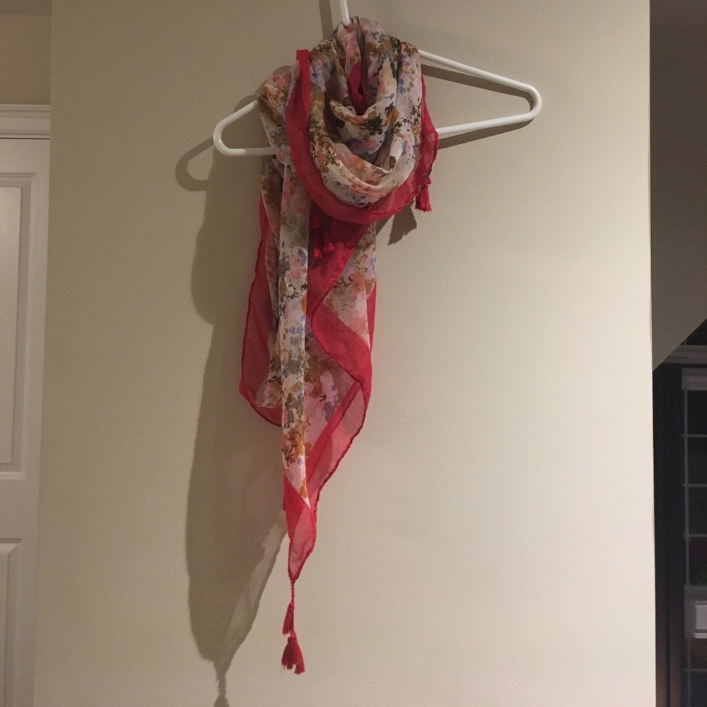 Charming Charlie's printed scarf w pink border