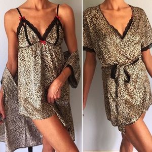 Silk robe w/ slip and panty leopard print small