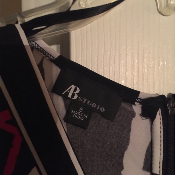 Black and Pink Dress - Picture 2 of 3