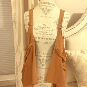 Camel Vest