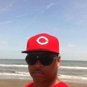 Meet your Posher, Dexter