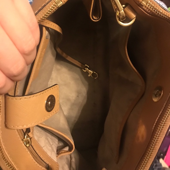 Not For Sale! Michael Kors Sutton - Picture 3 of 8