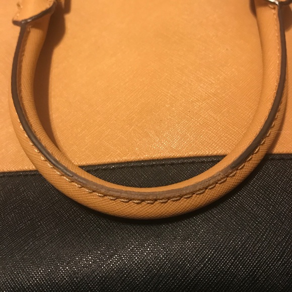 Not For Sale! Michael Kors Sutton - Picture 5 of 8