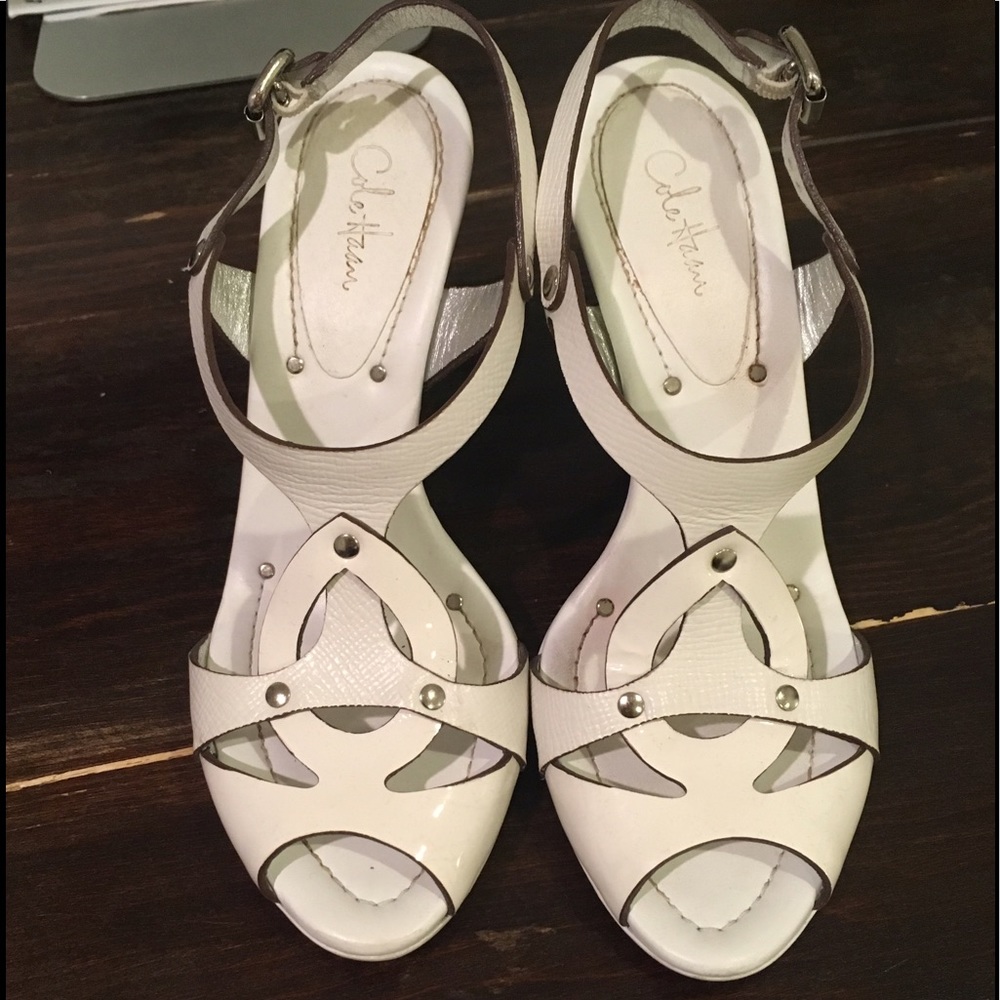 Cute COLE HAAN pumps for summer
