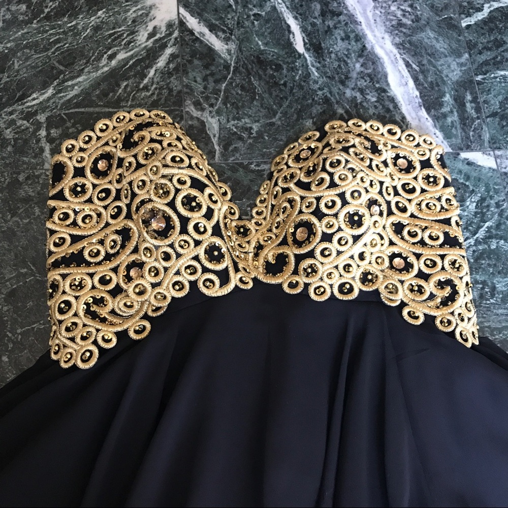 Black and Gold Party Dress - Picture 2 of 7