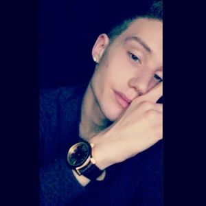 Meet your Posher, Logan