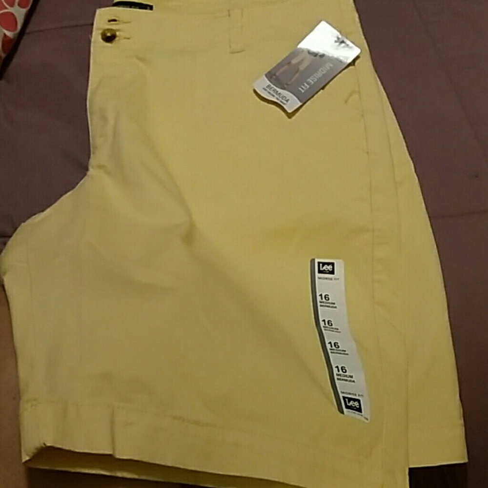 Lee Midrise Fit Bermuda