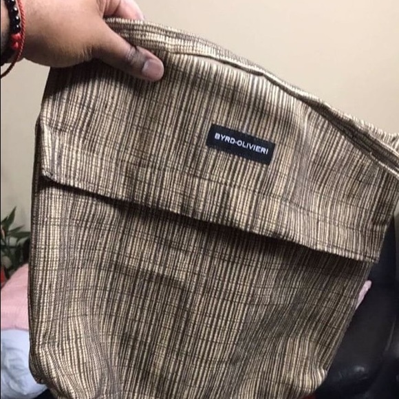 Purses - Picture 4 of 4