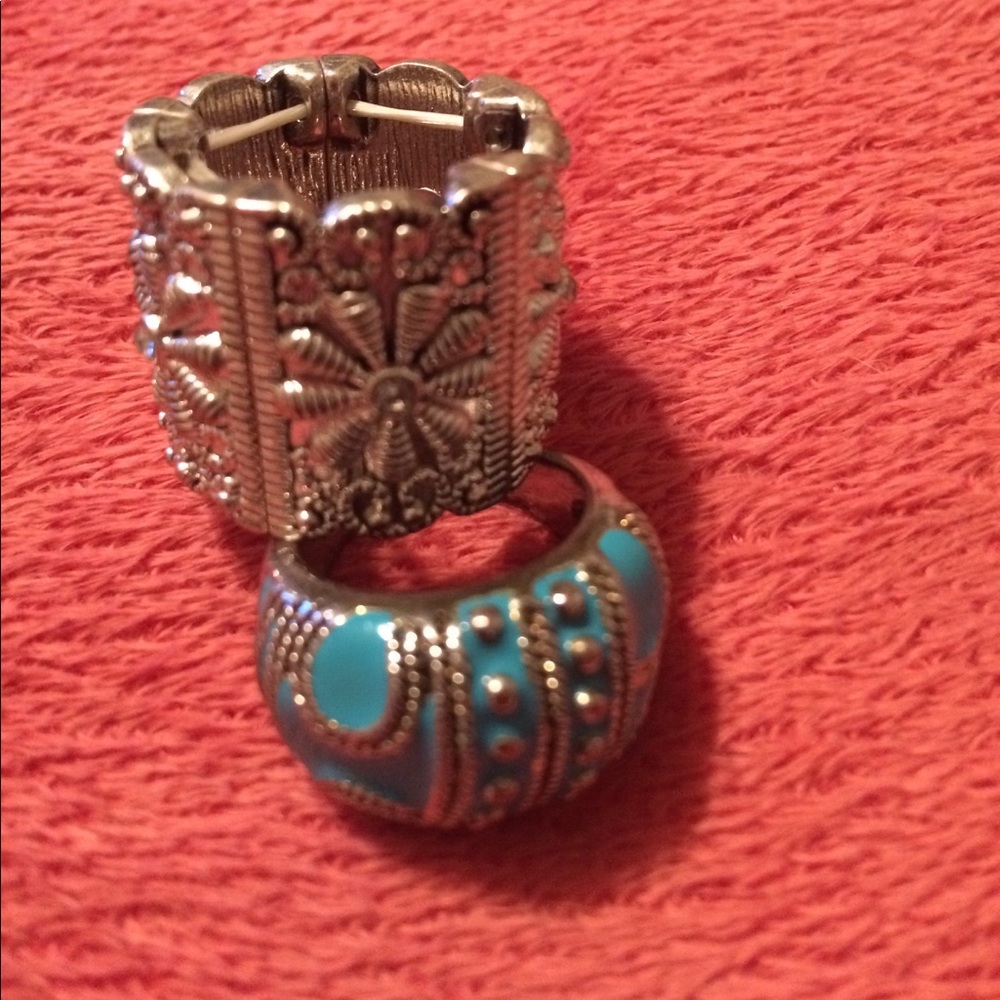 2-BRAND NEW*COSTUME*RINGS!!*GREAT CONDITION*