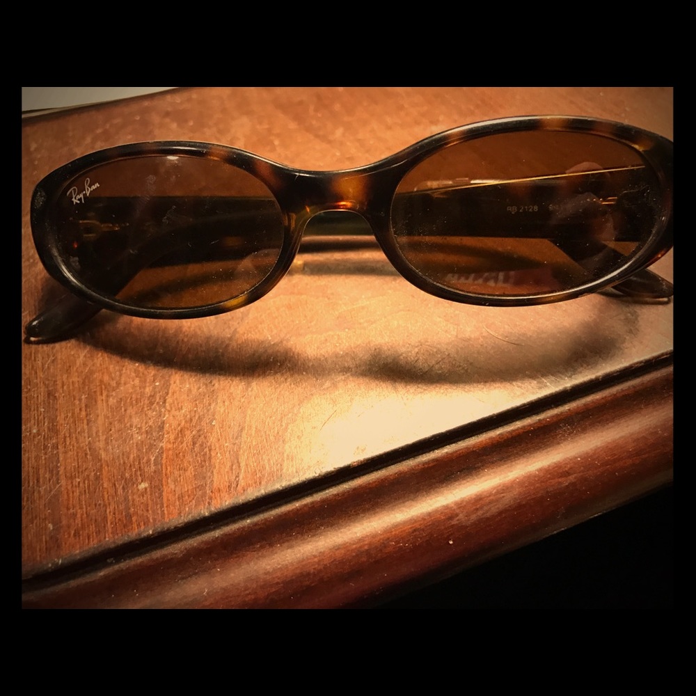 Women's Rayban sunglasses
