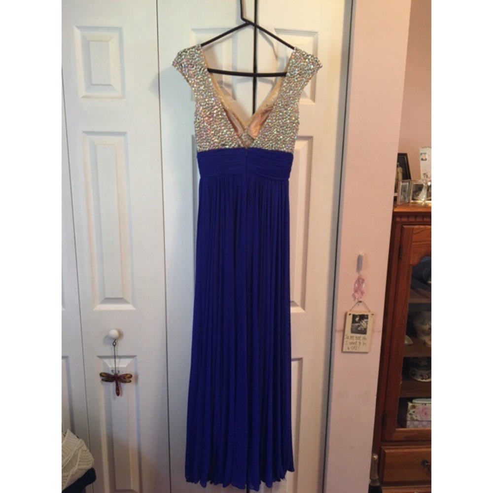 Prom dress - Picture 3 of 4