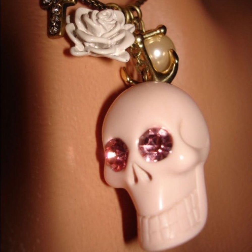 Betsey Johnson pink skull rose pink crystal necklace vintage flower charm N88