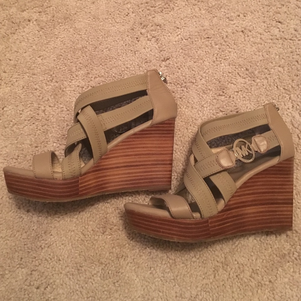 Michael Kors strappy wedge size 5 in women's