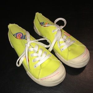 Size 9 neon yellow rocket dog tennis shoes