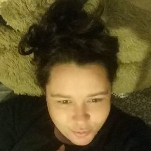 Meet your Posher, Mona