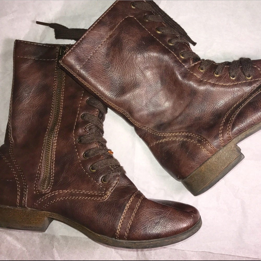SOLD 💖 Mossimo Brown Leather Boots