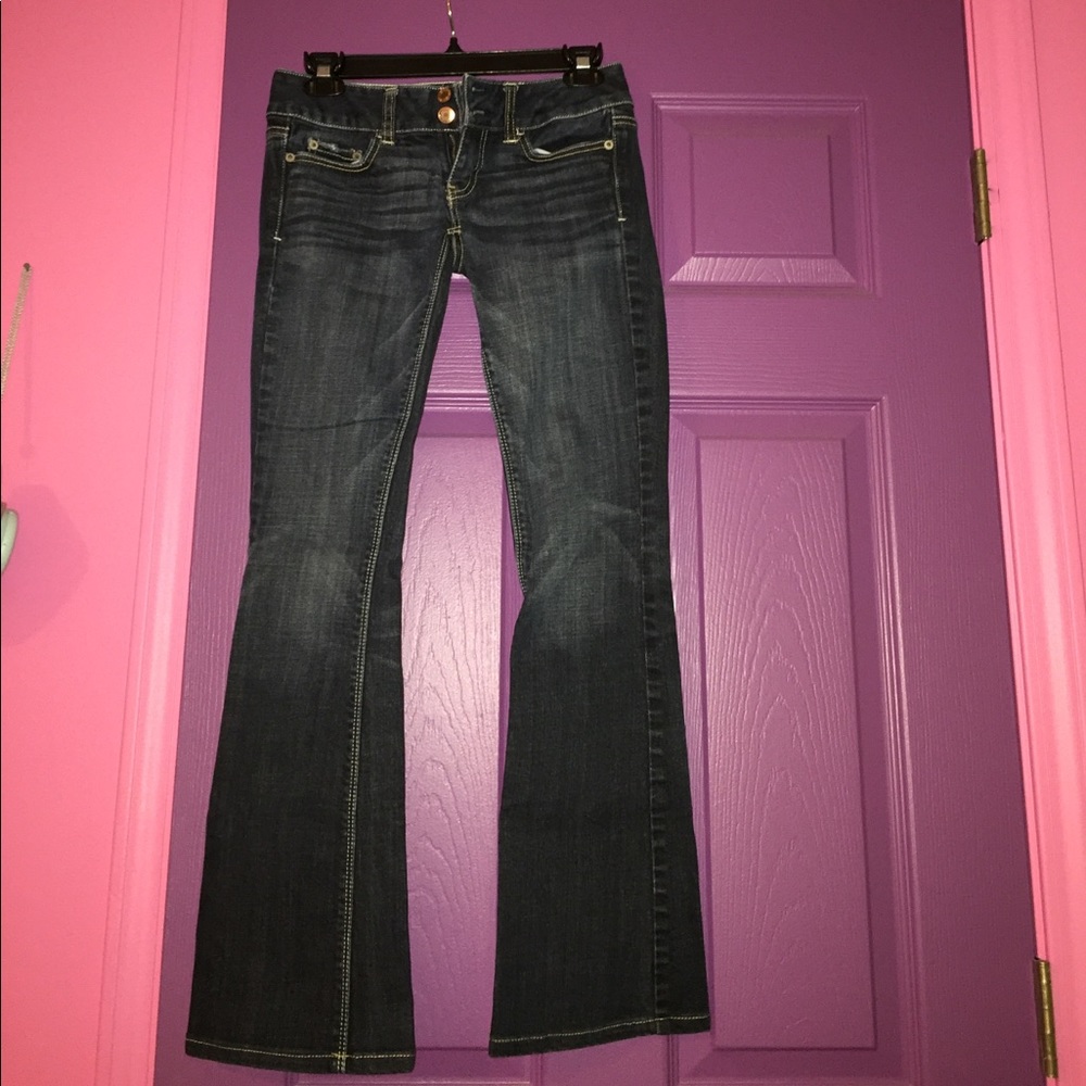 American Eagle blue jeans