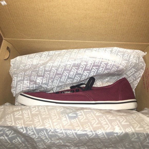 Tawny port/true white vans - Picture 5 of 5