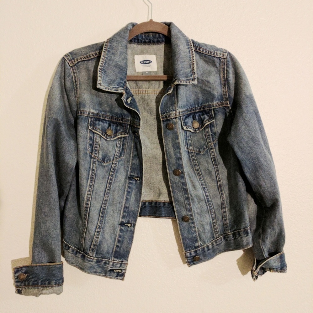 CLOSET CLEANOUT! NWOT Old Navy Denim Jacket ✨✨✨