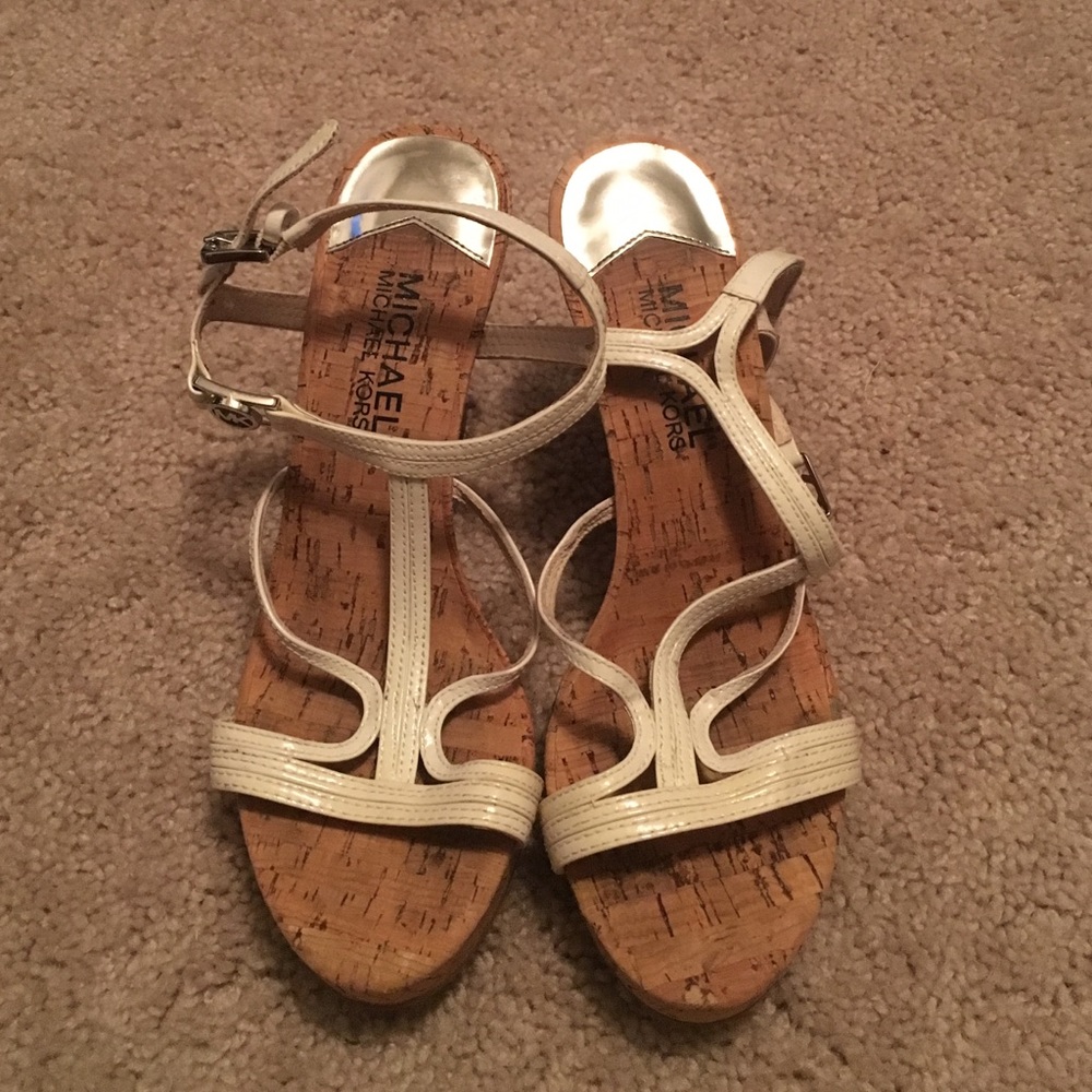 Women's Michael Kors sandal wedge size 5