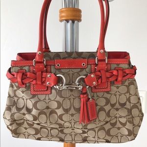 Classic Coach Shoulder Bag