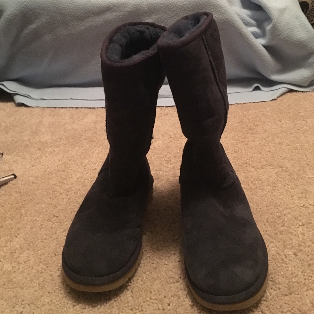 Women's navy blue Uggs size 5