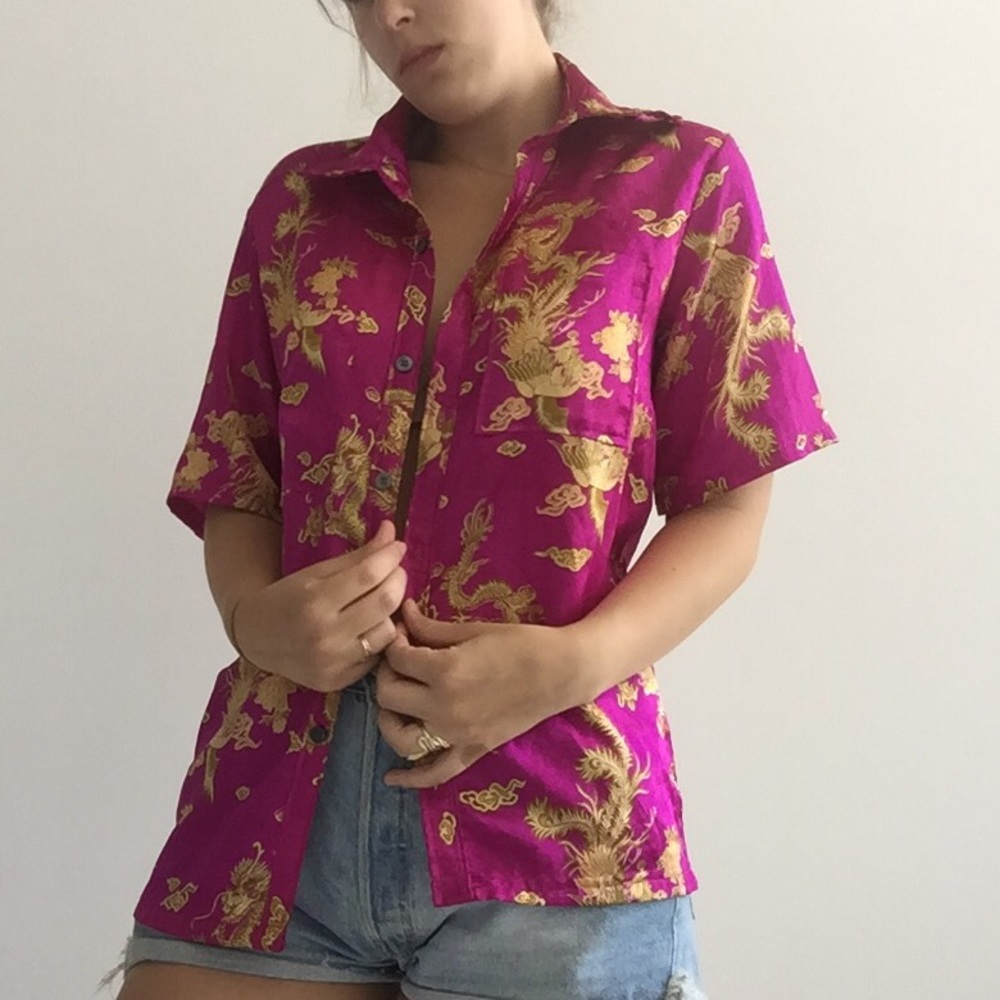 🐲Beautifully intricate patterned button up 🐲