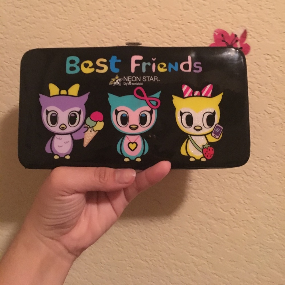 a neon star wallet