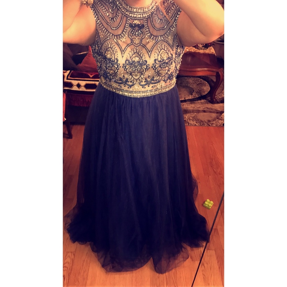 A cute blue dress