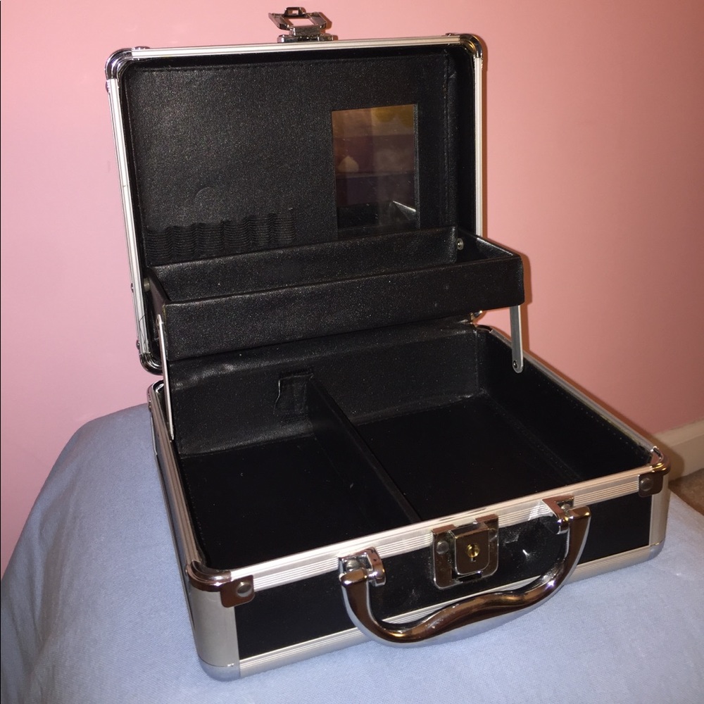 NEW Makeup Case