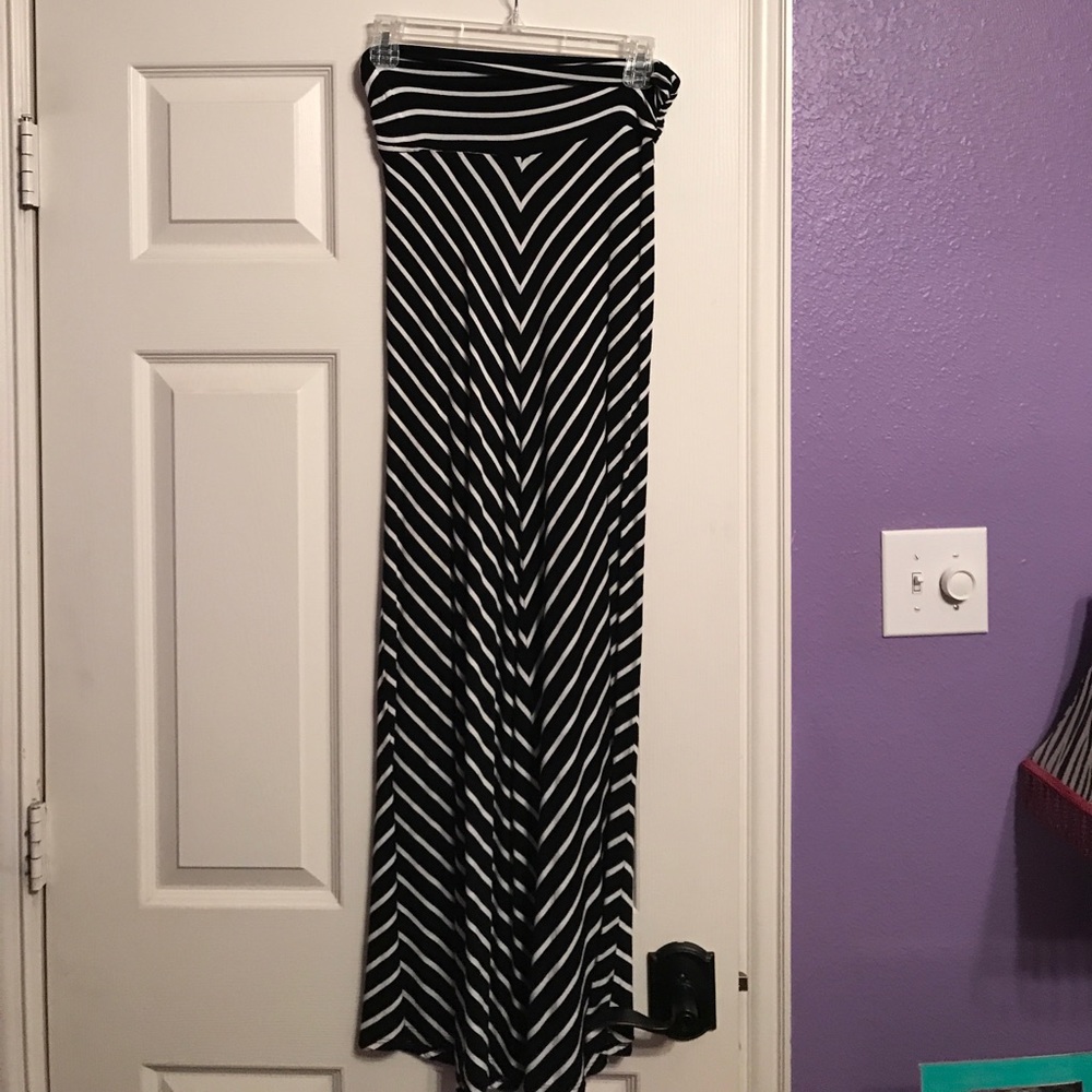 stripped maxi skirt