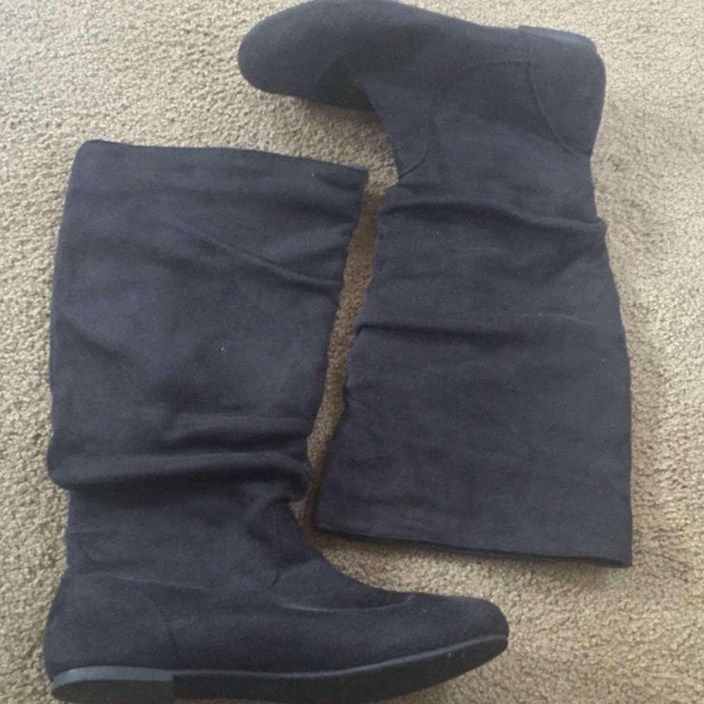 Black suede boots