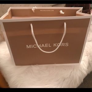 MICHAEL KORS tan shopping bad and box!! 🔥🔥
