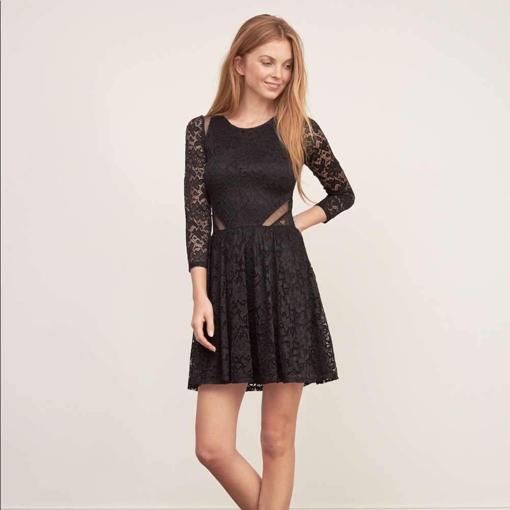 Abercrombie & Fitch Lace and Mesh- trim Dress