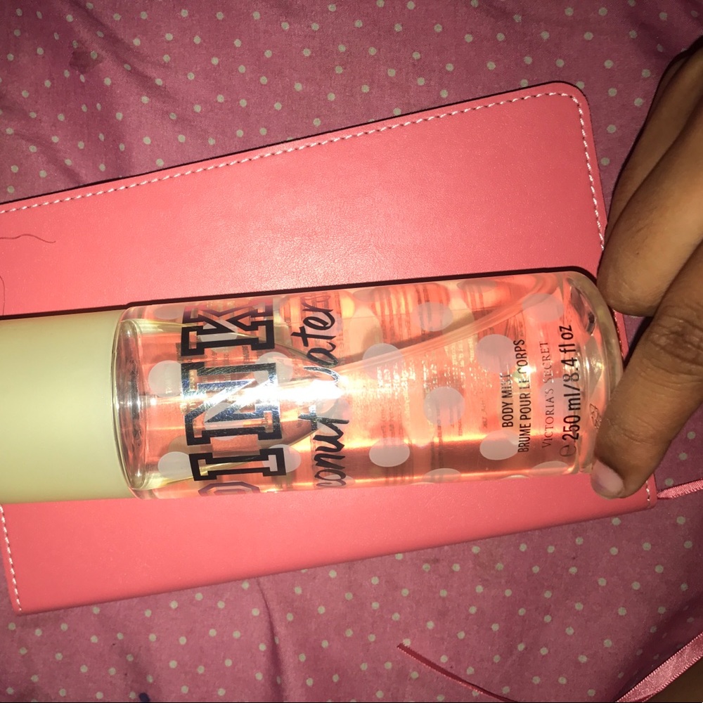 PINK COCONUT WATER BODY MIST