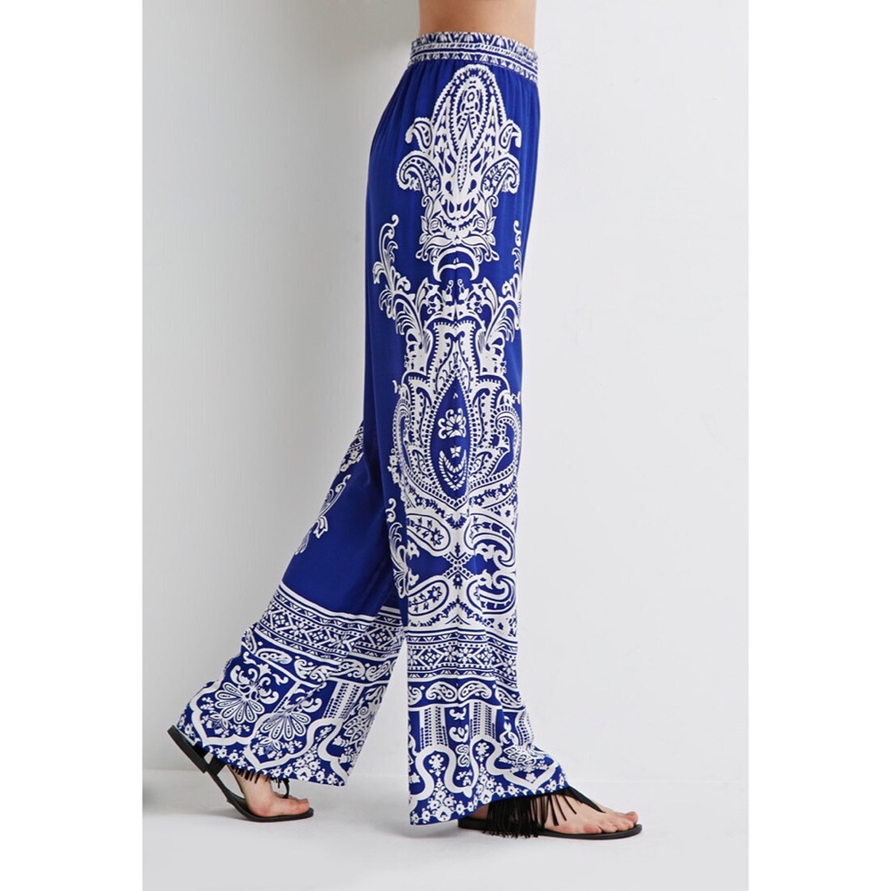 SOLD Forever 21 Ornate Paisley Palazzo Pants ✌🏼