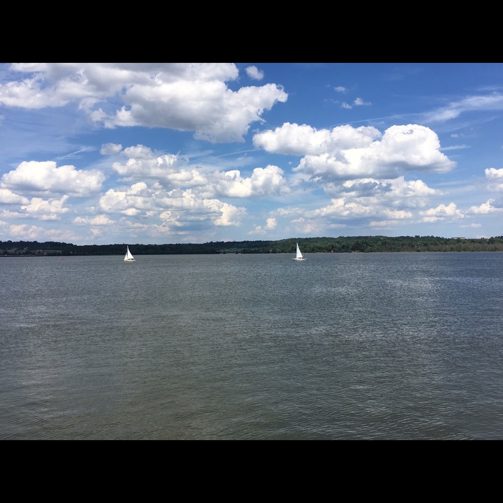 Meet your Posher, Lo