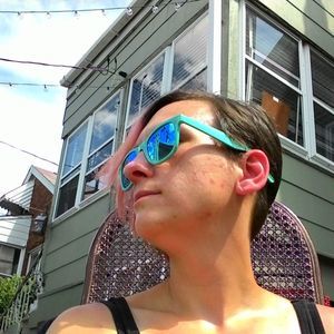 Meet your Posher, Ashley